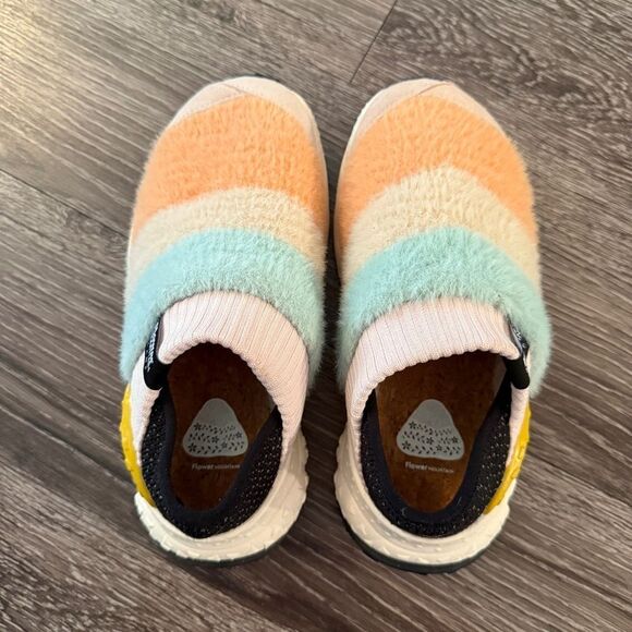 Flower Mountain Camp Faux Shearling Slip-on Sneaker - Picture 4 of 6